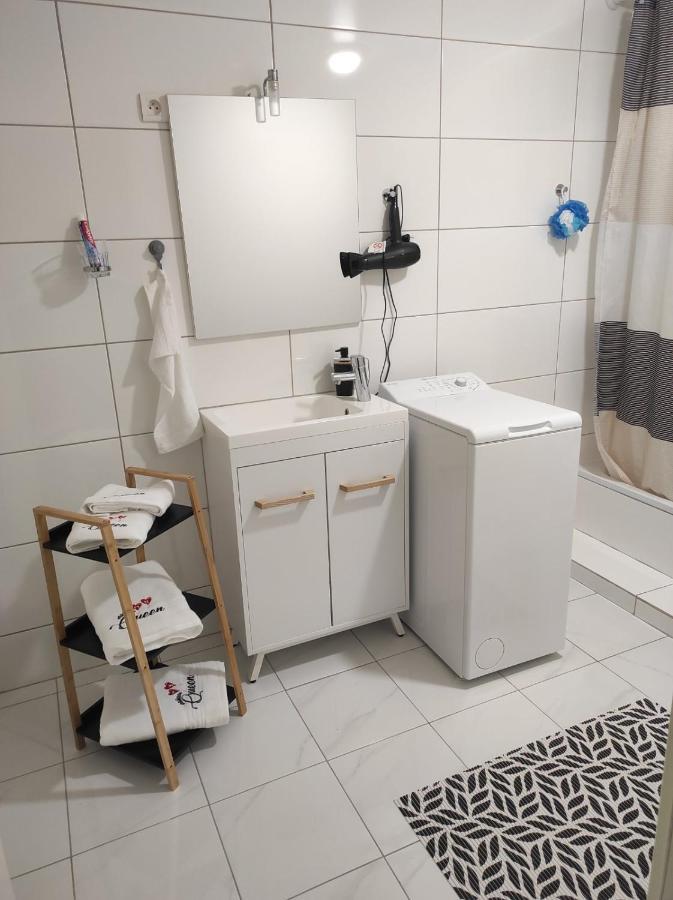 Studio 45M2 Tres Calme Village-Neuf ภายนอก รูปภาพ